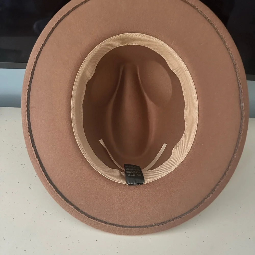 Women’s hat - Picture 9 of 10